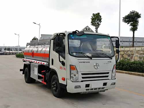 楚勝牌CSC5081GJYCG型加油車
