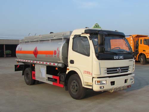 楚勝牌CSC5100GJY5型加油車